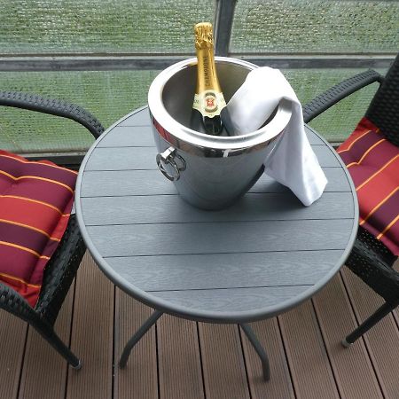 Deck 2& Deck 4 Ferienwohnungen In Sandstrandnahe Büsum Eksteriør bilde